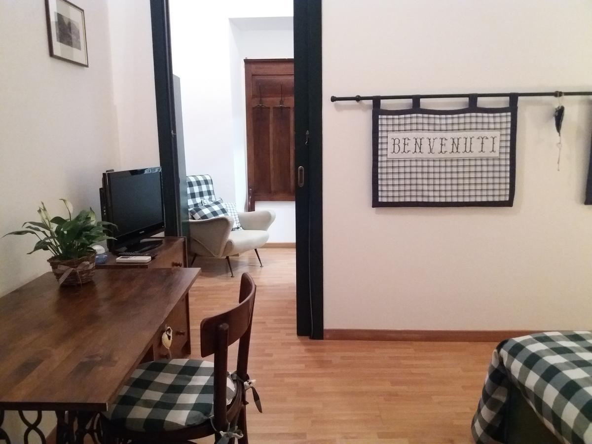 B&B Il Cortile Malpensa Casorate Sempione Exterior foto
